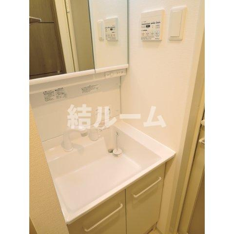 板橋区大谷口北町の賃貸マンションの洗面所
