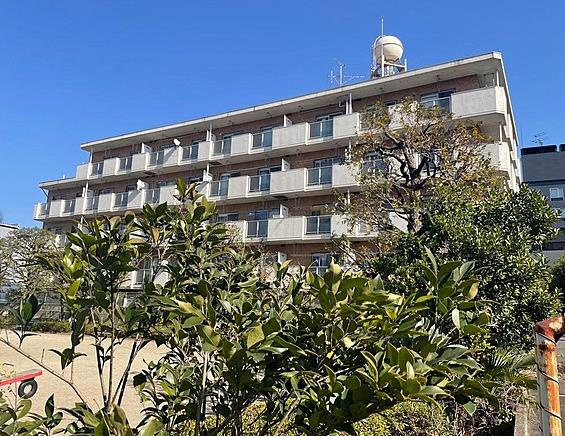 川口第一ローヤルコーポの外観|落ち着いた雰囲気の外観です