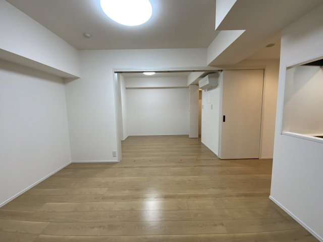 ＧＲＡＮ ＰＡＳＥＯ浅草の居間・リビング|同タイプ別住戸写真となります。現況と異なる場合がございます。