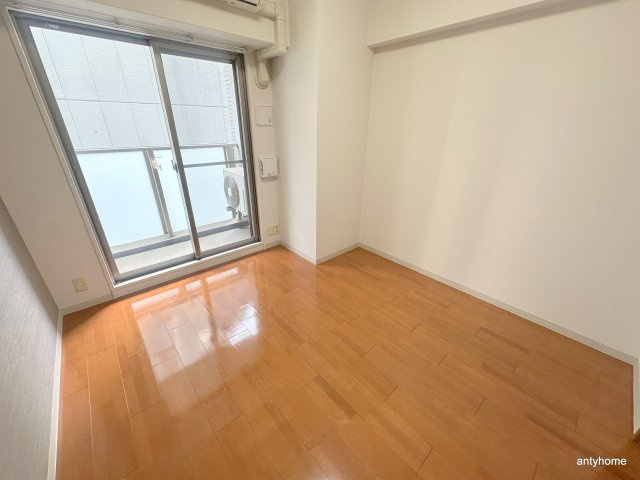 ルクレ難波　仲介手数料無料の寝室