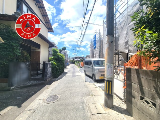 福岡市南区曰佐3丁目第1-4棟（2号棟）の外観|前面道路含む現地の写真です。