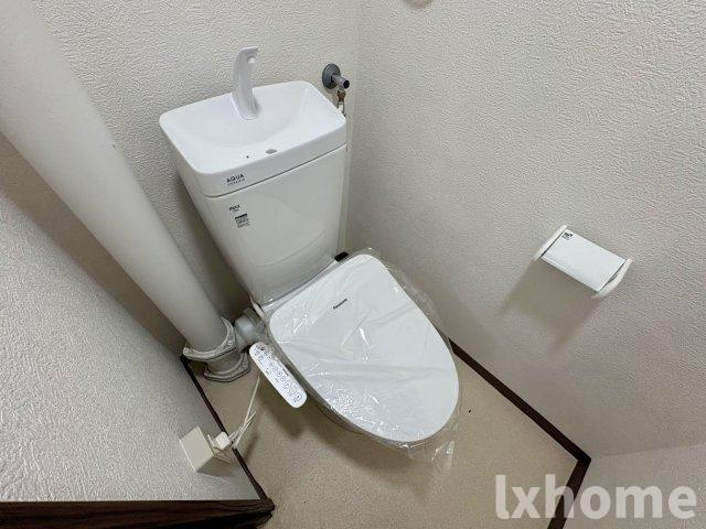 ローレルハイツ茨木総持寺2号棟のトイレ|落ち着いたトイレです