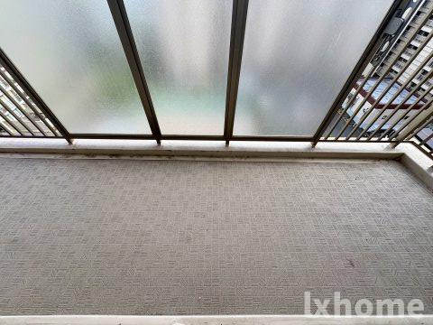 ローレルハイツ茨木総持寺2号棟のバルコニー|バルコニー付きです