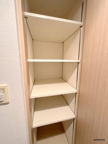 ルクレ難波　仲介手数料無料の収納