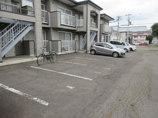 BMNの駐車場