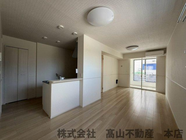 プロスペリティ岡垣Ⅰの居間・リビング