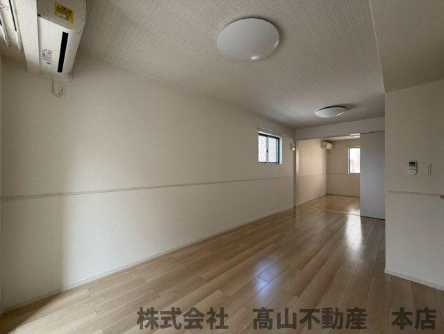 プロスペリティ岡垣Ⅰの居間・リビング