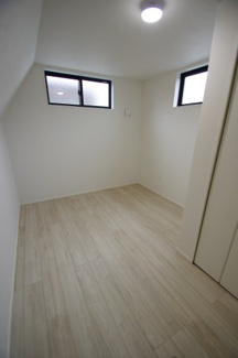 【洋室】 | 立川市錦町4丁目　新築戸建て（全2棟）2号棟　6299万円 | 3階洋室5.2帖