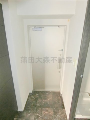 クロスレジデンス蒲田の玄関