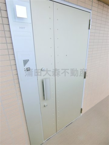クロスレジデンス蒲田の玄関