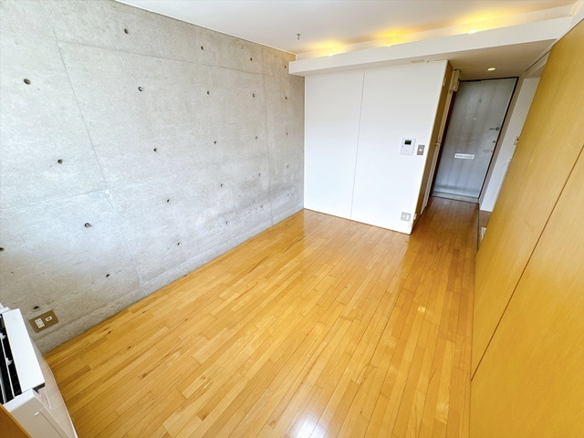 【洋室】 | BEE HOUSE