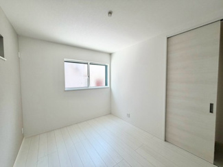 【洋室】 | 安立４丁目　新築一戸建