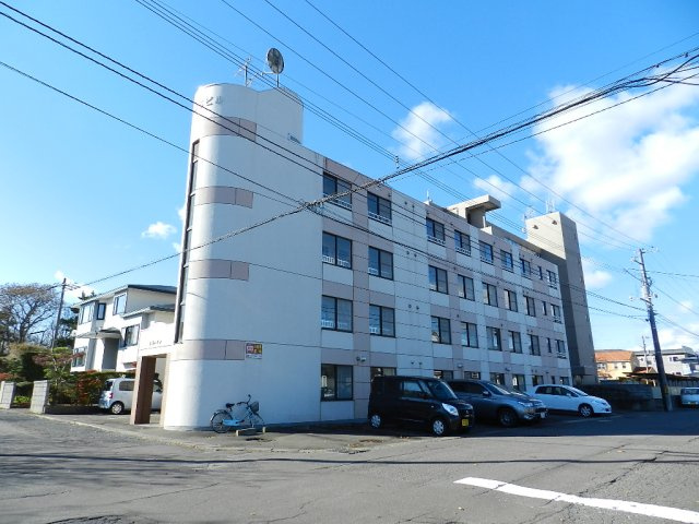 北拓ハイツ高砂の外観