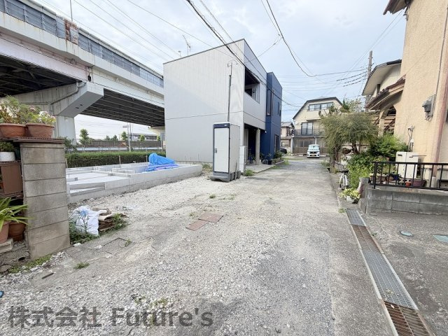 八潮市木曽根　新築戸建の前面道路含む現地写真|前面道路含む現地写真です。
