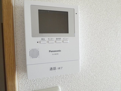 【セキュリティ】 | メゾン美の越　E棟 | 同間取り別部屋写真です。
