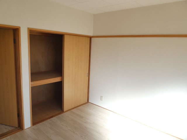 【収納】 | メゾン美の越　E棟 | 同間取り別部屋写真です。