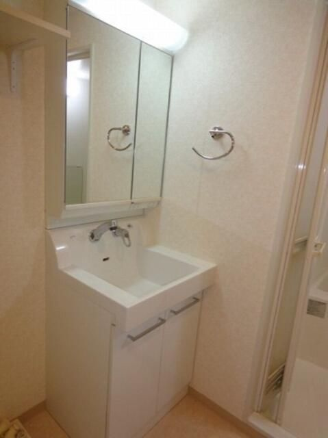 ステージファースト西巣鴨の洗面所