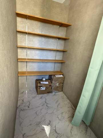 ナリヅカビル 5階 エステ居抜きの内装