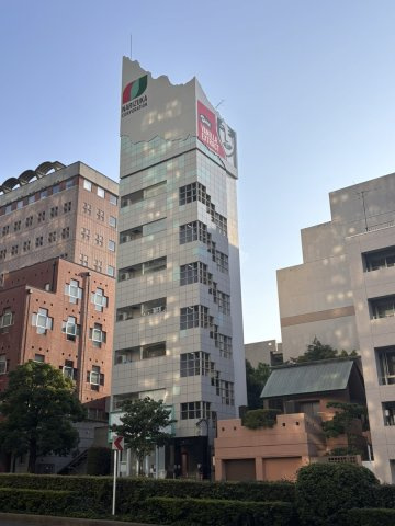 ナリヅカビル 5階の外観