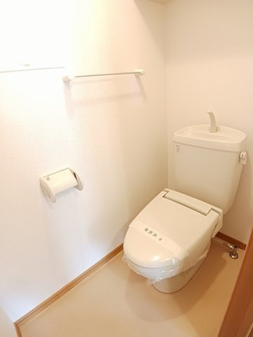 クレメント　ハウス　Ｂのトイレ|トイレもきれいです