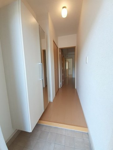 セントラル　アバンツァート　Ａの内装|内装は落ち着いています