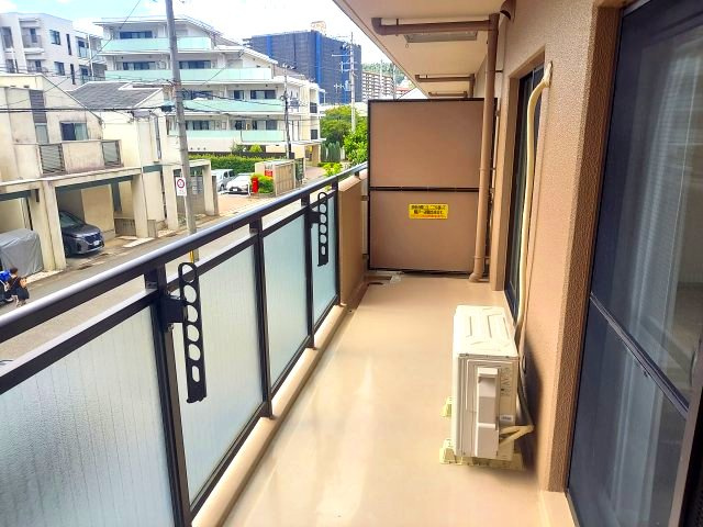 サークコート宝塚のバルコニー