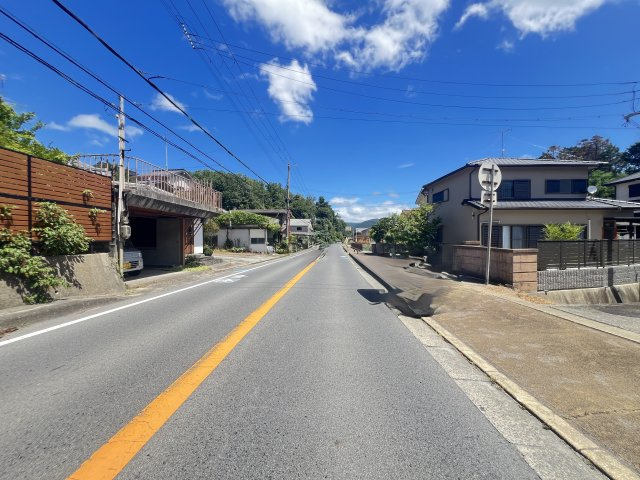 桜井市橋本　の前面道路含む現地写真