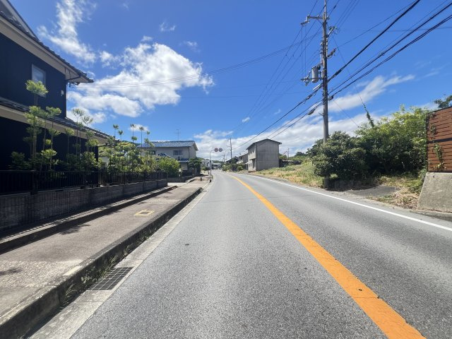 桜井市橋本　の前面道路含む現地写真