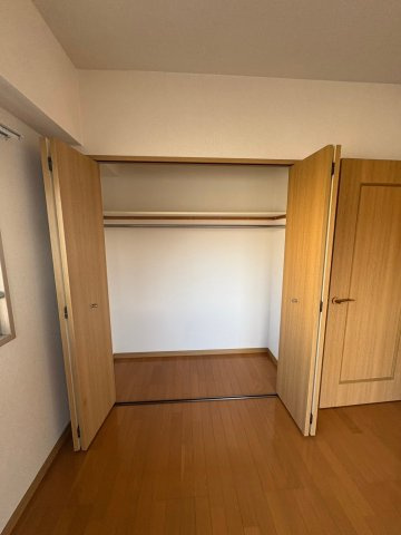 パークサイド三好ヶ丘の収納