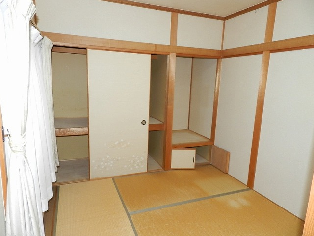 水元町４５－１２アパートの収納
