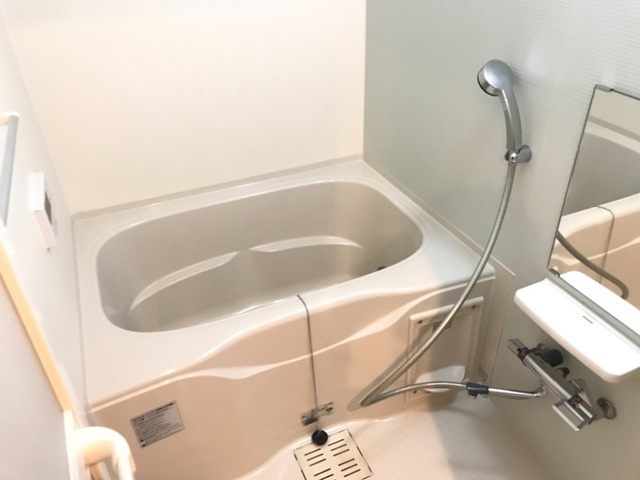 コンフォート日吉の浴室