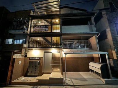 【エントランス】 | プライベートレジデンス東山七条 | 落ち着いたエントランスです