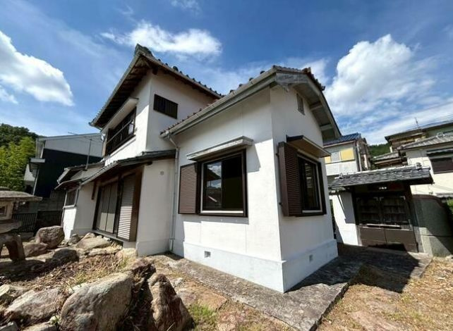 神戸市北区山田町　貸家