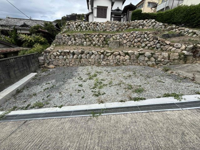 山田町上谷上貸家の駐車場