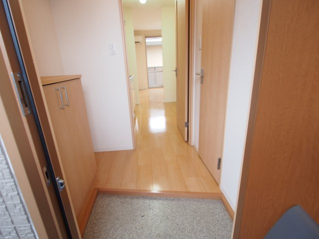 カーサA棟の玄関