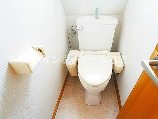 特典：仲介手数料が無料です!!のトイレ|落ち着いた色調のトイレです