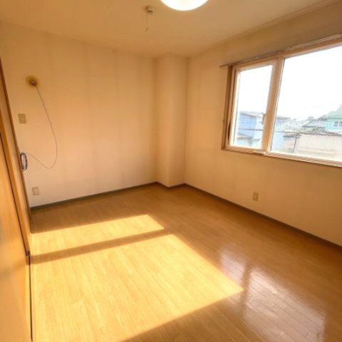 コーポKF桜木の洋室
