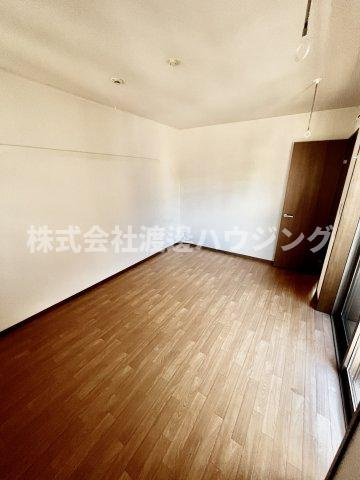カーサ上中条の寝室