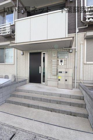 エスペランサABのエントランス|安心オートロック付き♪