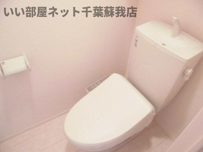 エスペランサABのトイレ|落ち着いた色調のトイレです