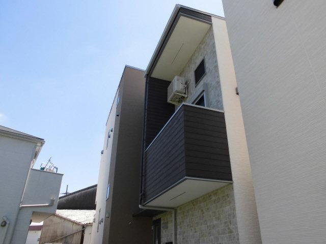 ハーモニーテラス広住町の外観