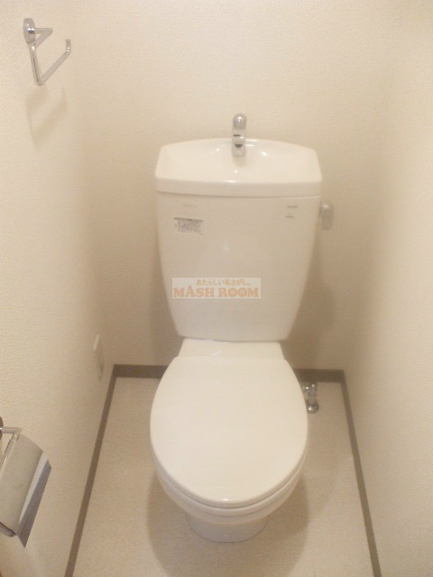 中野区大和町２丁目の賃貸マンションのトイレ