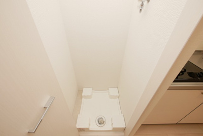 【設備】 | Alivis堺浜寺 | 洗濯機置き場です