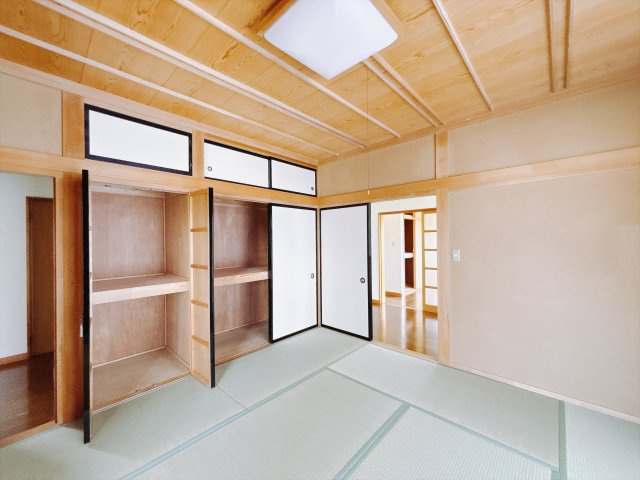 【中古戸建】前橋市富士見町石井の和室|■和室｜和室でしか味わえない畳ならではの香りや素材で和のやすらぎを感じてください♪休日はお子様とお昼寝するのにも最適です！
