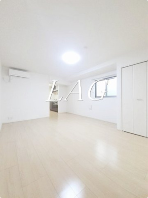 【居間・リビング】 | グランドール日暮里 | 洋室のお部屋です。