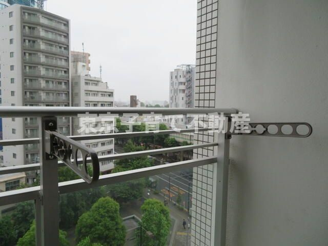 エアライズタワーのバルコニー