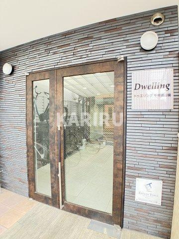 ドゥエリング千林商店街のエントランス