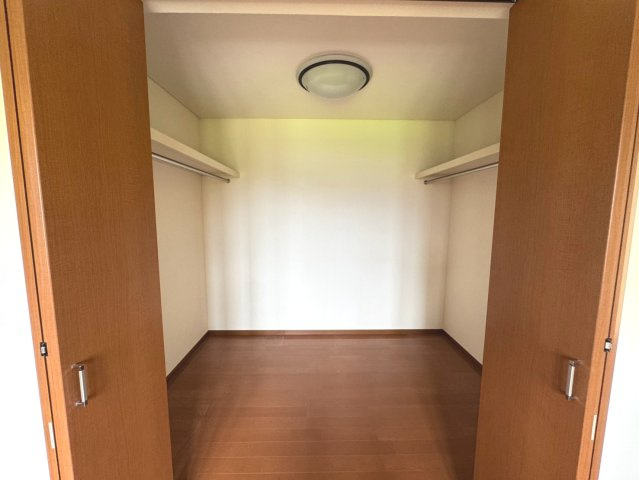 中古戸建　揖斐郡揖斐川町北方　平成22年築の収納|ウォークインクローゼット