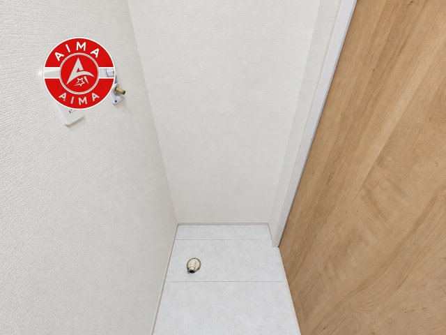 福岡市南区曰佐3丁目第1-4棟（3号棟）の内観：施工例|毎日の洗濯をスマートに。注目のランドリー空間を確保！