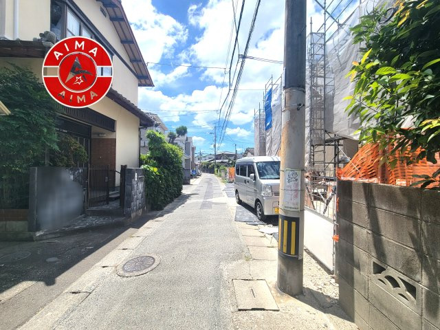 福岡市南区曰佐3丁目第1-4棟（3号棟）の外観|前面道路含む現地の写真です。